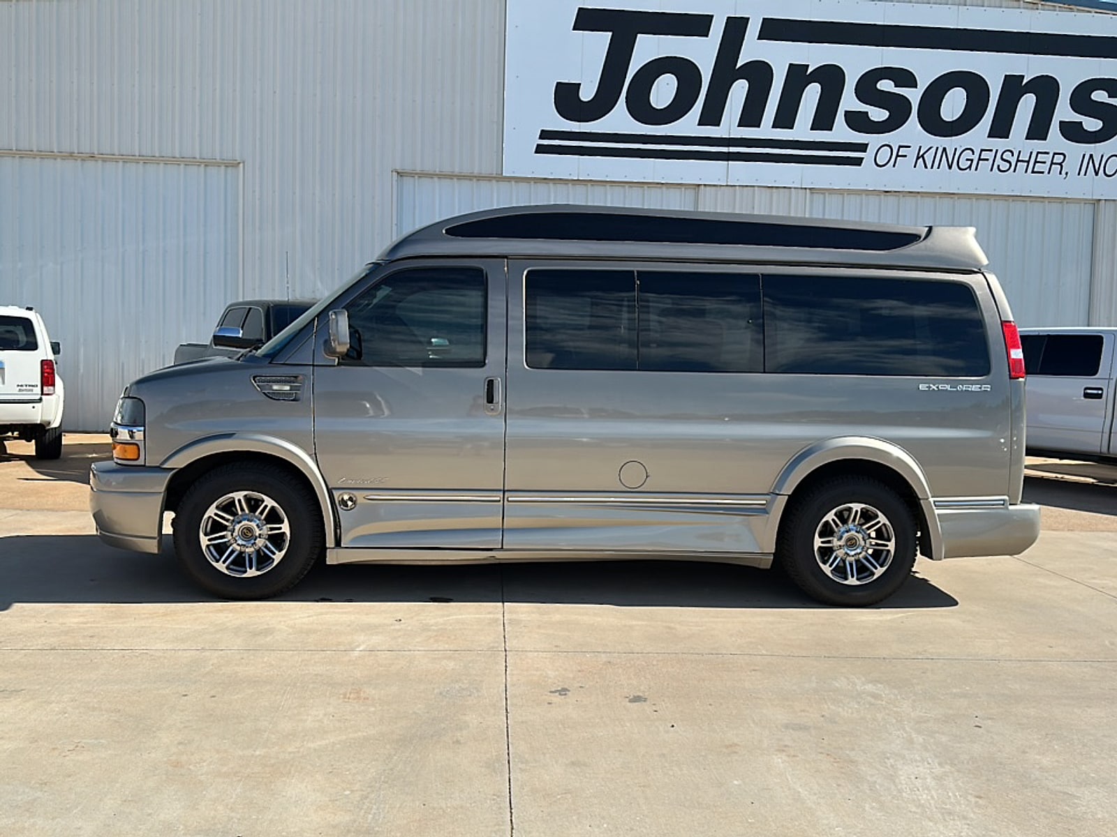 chevrolet express cargo 2019 1GCWGAFG8K1210052 image chevrolet express cargo 2019 1GCWGAFG8K1210052 image